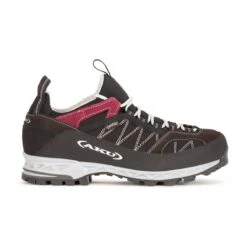 AKU Wanderschuhe Tengu Low GTX (Trekking, Wasserdicht) Schwarz/violett Damen -Günstiges Draussen Herz Geschäft AKU 982 374 TENGU LOW GTX WS 1 1200x1200 1