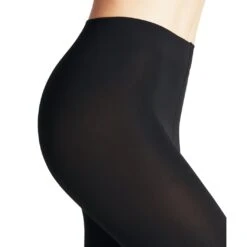 Falke Strumpfhose Pure Matt 100 Den (elegante, Matte Feinstrumpfhose) Schwarz Damen -Günstiges Draussen Herz Geschäft Falke Strumpfhose Pure Damen 40110 3009 4 1064x1064 1