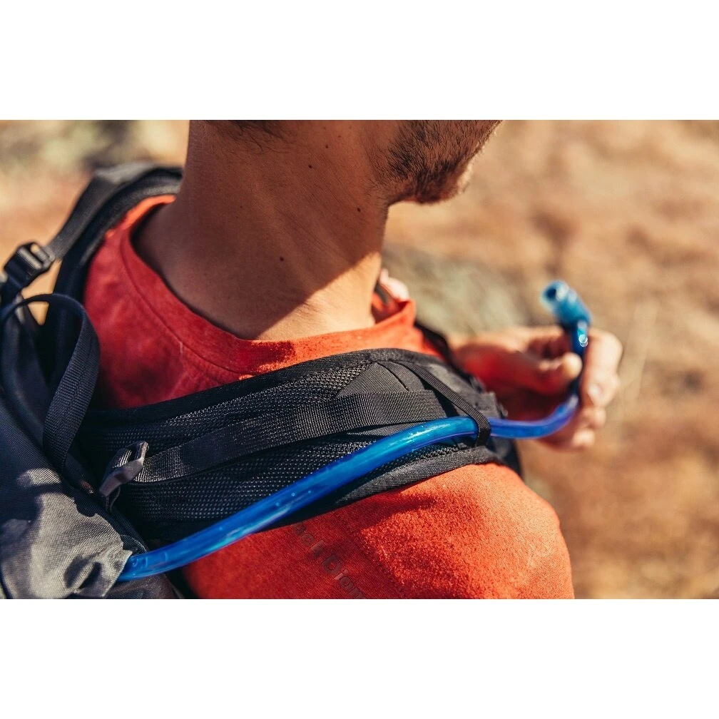 Gregory Tagesrucksack Arrio 18 Liter Rot Herren/Damen 6 Gregory Tagesrucksack Arrio 18 Liter Rot Herren/Damen – Bild 6