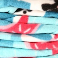 Nils Camp Picknickdecke NC8015 (Motiv Hund) Hellblau 200x200cm -Günstiges Draussen Herz Geschäft Nils Camp Picknicdecke NC8015 8 600x600 1