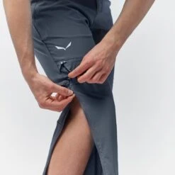 Salewa Softshell-Wanderhose Talveno 2in1 DST (wasserabweisend) Mit Zip-off-Beinen Schwarz Herren 11 Salewa Softshell-Wanderhose Talveno 2in1 DST (wasserabweisend) Mit Zip-off-Beinen Schwarz Herren -Günstiges Draussen Herz Geschäft Salewa 27800 0910 Softshellhose 4 1120x1120 1