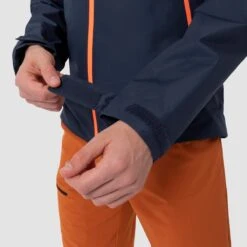 Salewa Wanderjacke Puez Powertex 2L (2-Lagen-Shell-Jacke, Wasser- & Winddicht) Navyblau Herren -Günstiges Draussen Herz Geschäft Salewa 28374 3961 Puez PTX Jacke 4 1120x1120 1